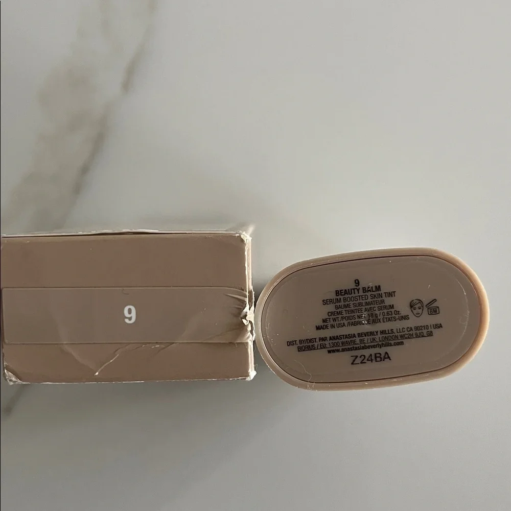 Anastasia Beverly Hills Beauty Balm Serum Boosted
Skin Tint - Picture 4 of 13